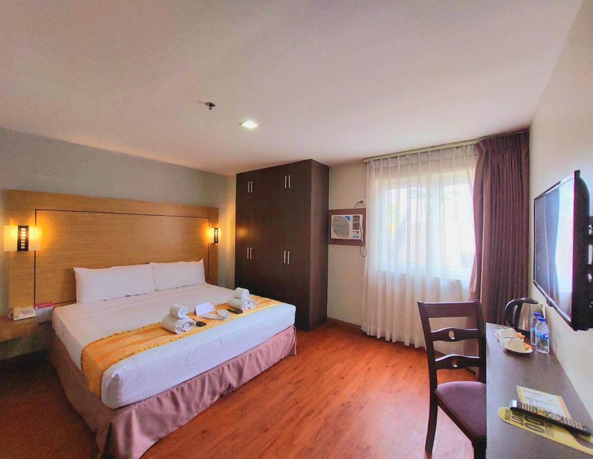 Tagaytay Sixb Hotel