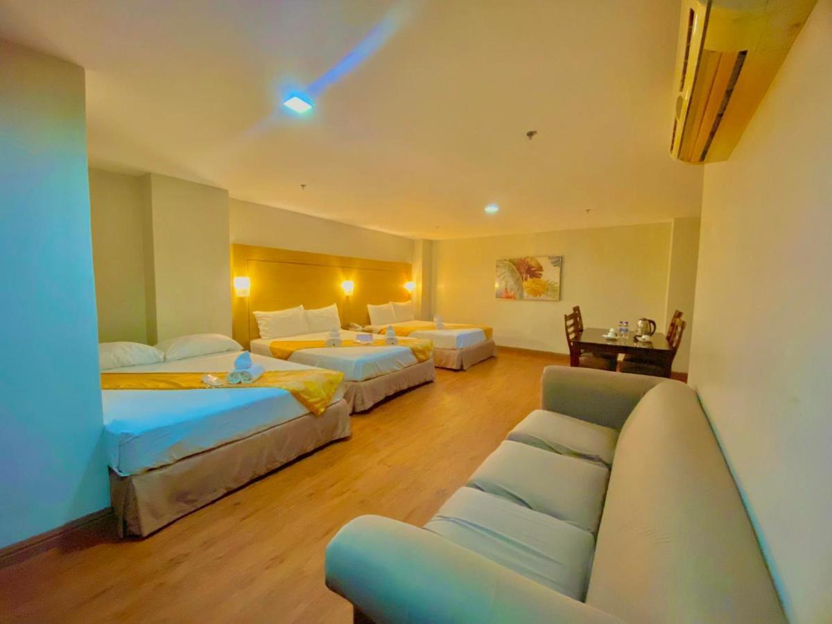 Hotel Tagaytay Sixb